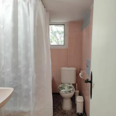 Aika Apartment, διαμέρισμα στο κέντρο, κοντά στη δεθ Apartment